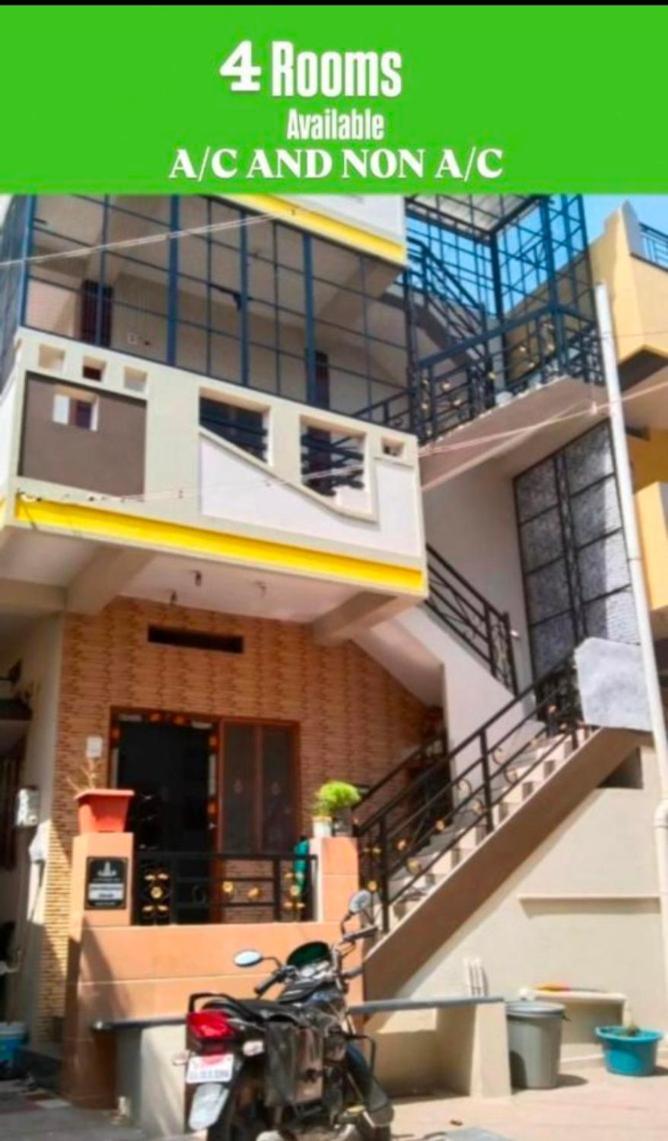 Sai Ram Home Stay Хампи Екстериор снимка